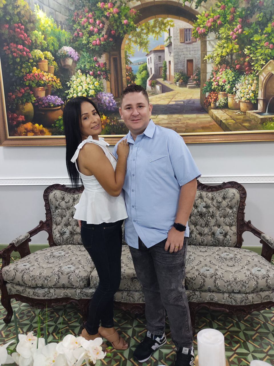 Helen Aranzales reclama la libertad de su esposo Juan Carlos Bayter.