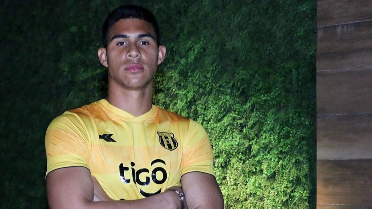 El colombiano Devis Vásquez juega actualmente en el fútbol de Paraguay.