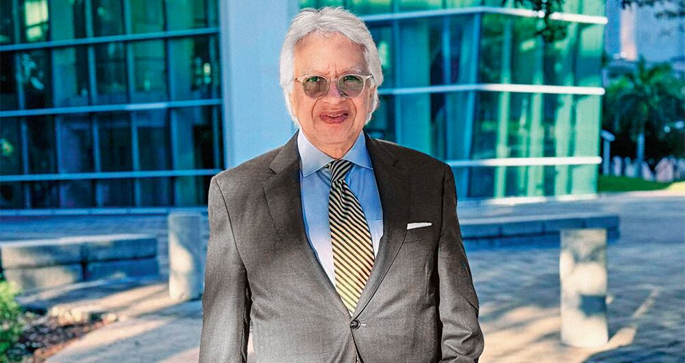 El médico Carlos Mahecha.