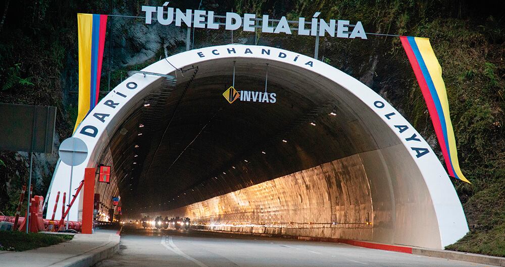 El Túnel de la Línea,​ es una infraestructura que une los departamentos colombianos de Quindío y Tolima. ​ Forma parte de la vía Cruce de la Cordillera Central que conecta a Bogotá con la costa pacífica y con sus 8.6 km es el túnel vial más largo del continente americano.
