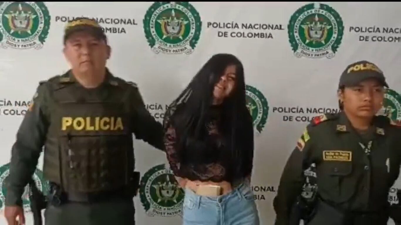 La mujer capturada tiene 27 años | Foto: Fotograma de video