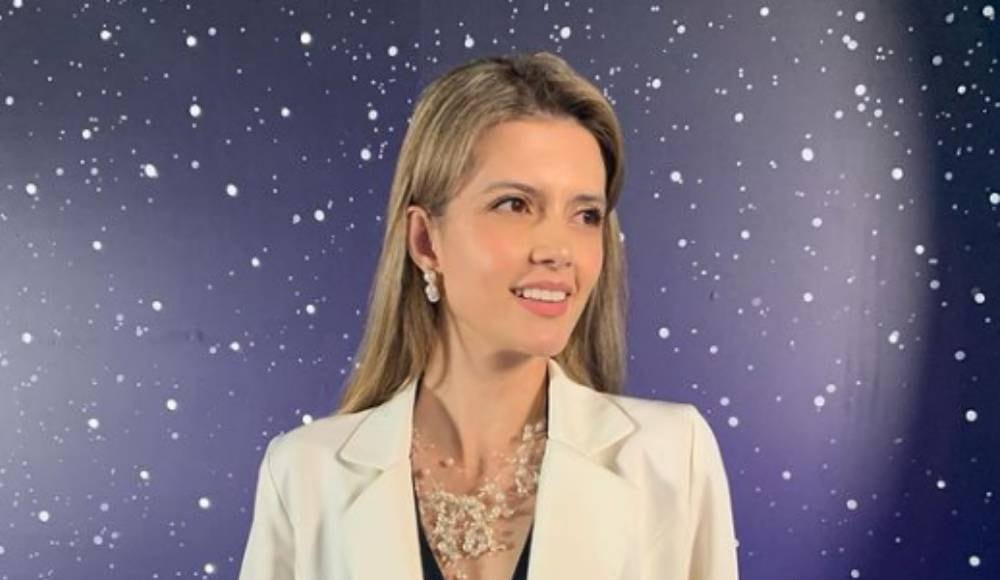 Presentadora de Noticias RCN fines de semana.