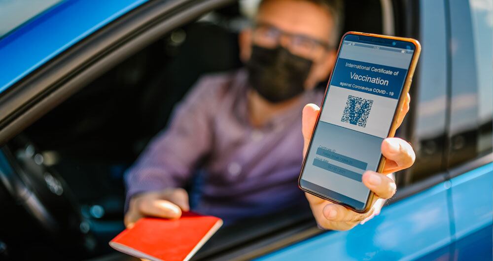 Pasaporte de vacunación (Getty)