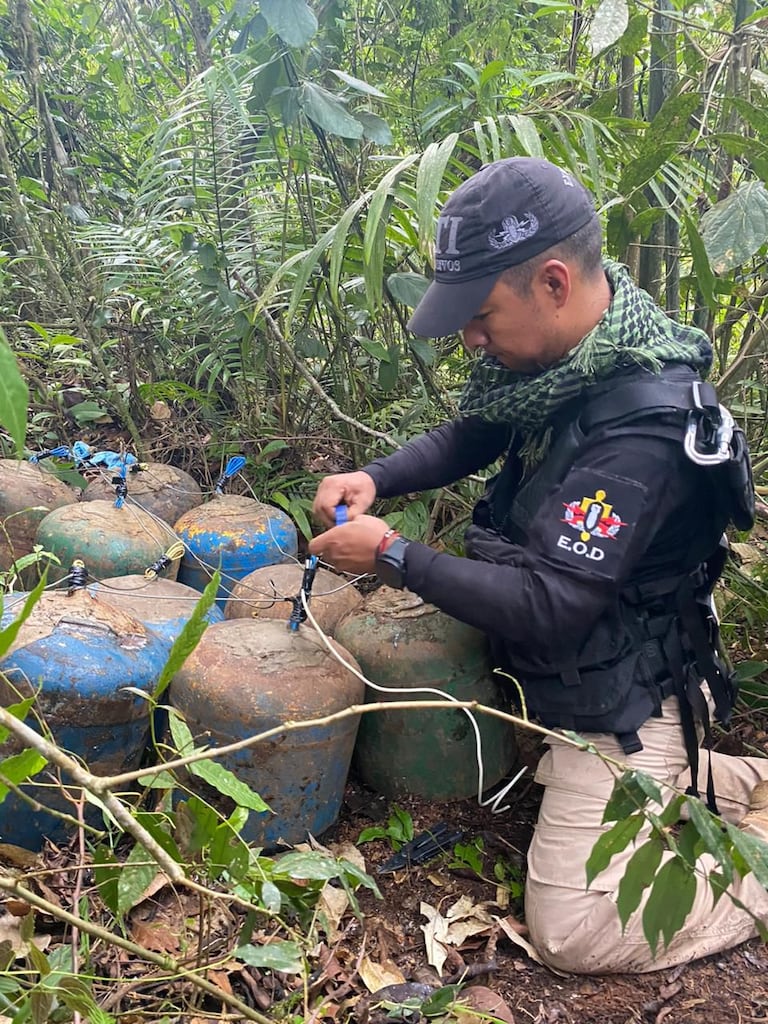 Autoridades hallaron explosivos en los Farallones de Cali. Eran del Frente Jaime Martínez de las Disidencias de las Farc.
