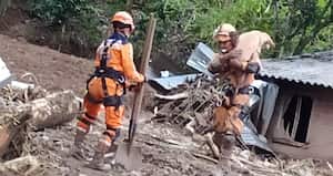 Más de 2.500 animales afectados por ola invernal en Dabeiba reciben atención en alimentación y salud