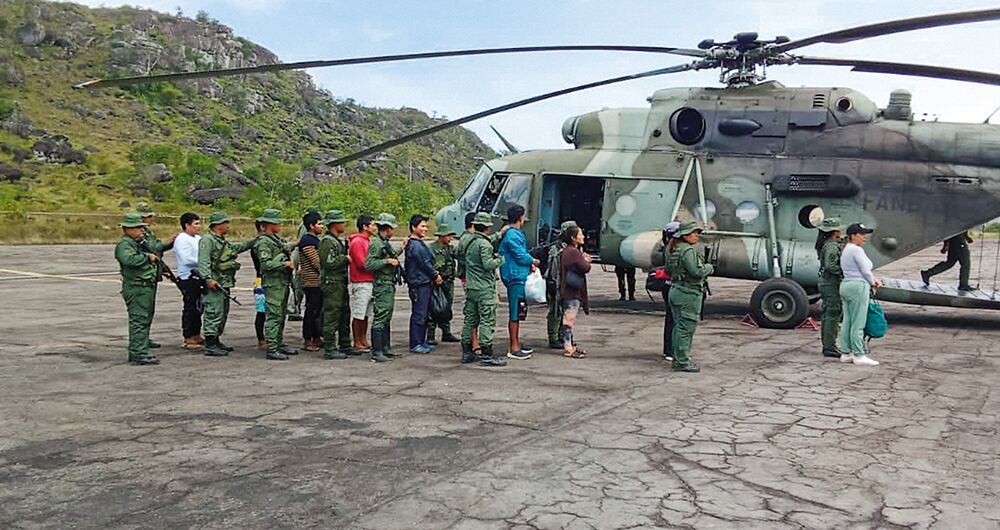     En Venezuela están encarcelados entre 1.000 y 1.200 colombianos. La Cancillería no tiene una cifra exacta porque algunos han sido objeto de procesos de expulsión o trasladados a otros sitios de detención.