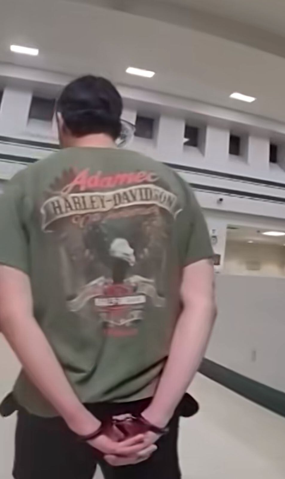 Felipe fue deportado de regreso a Colombia