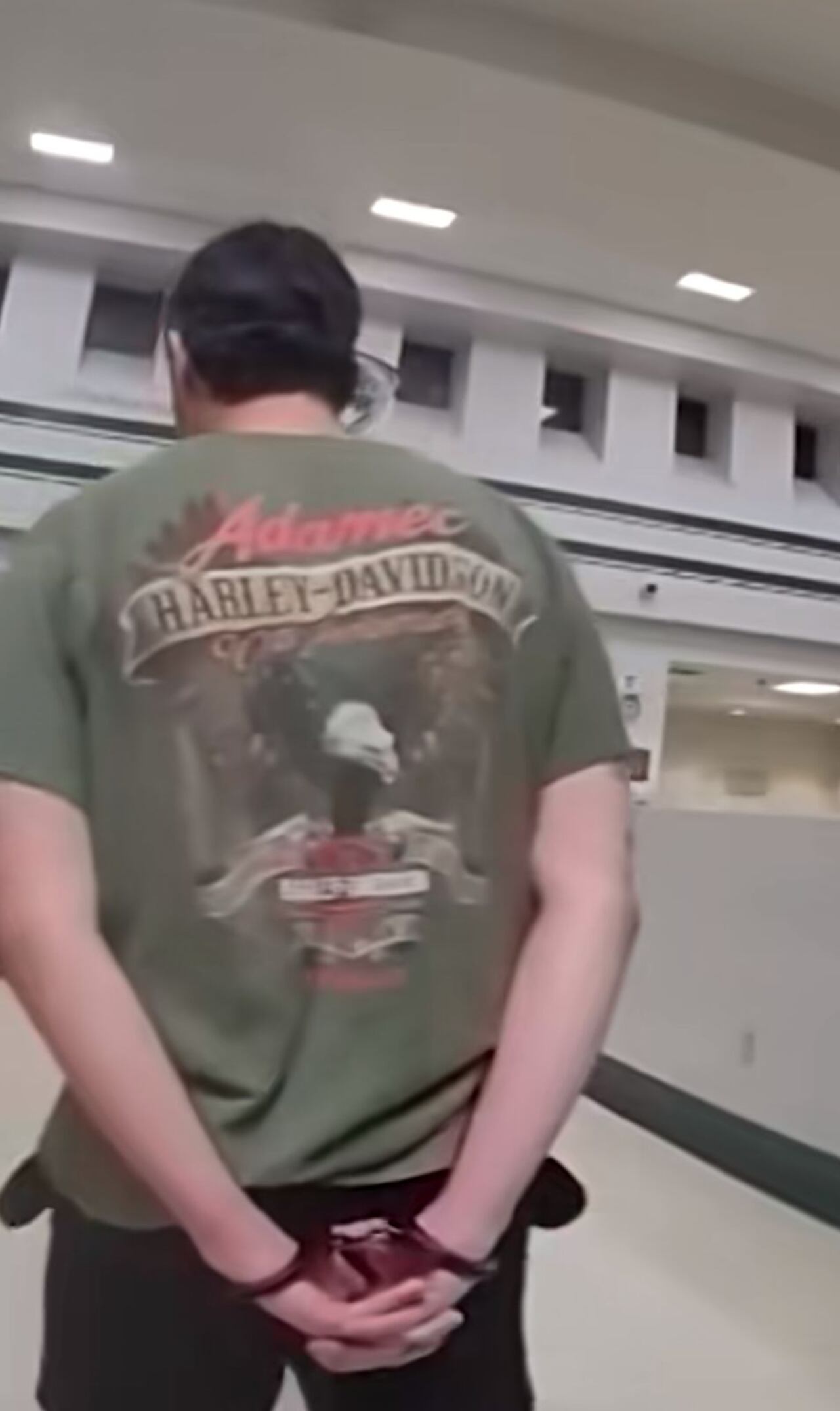 Felipe fue deportado de regreso a Colombia