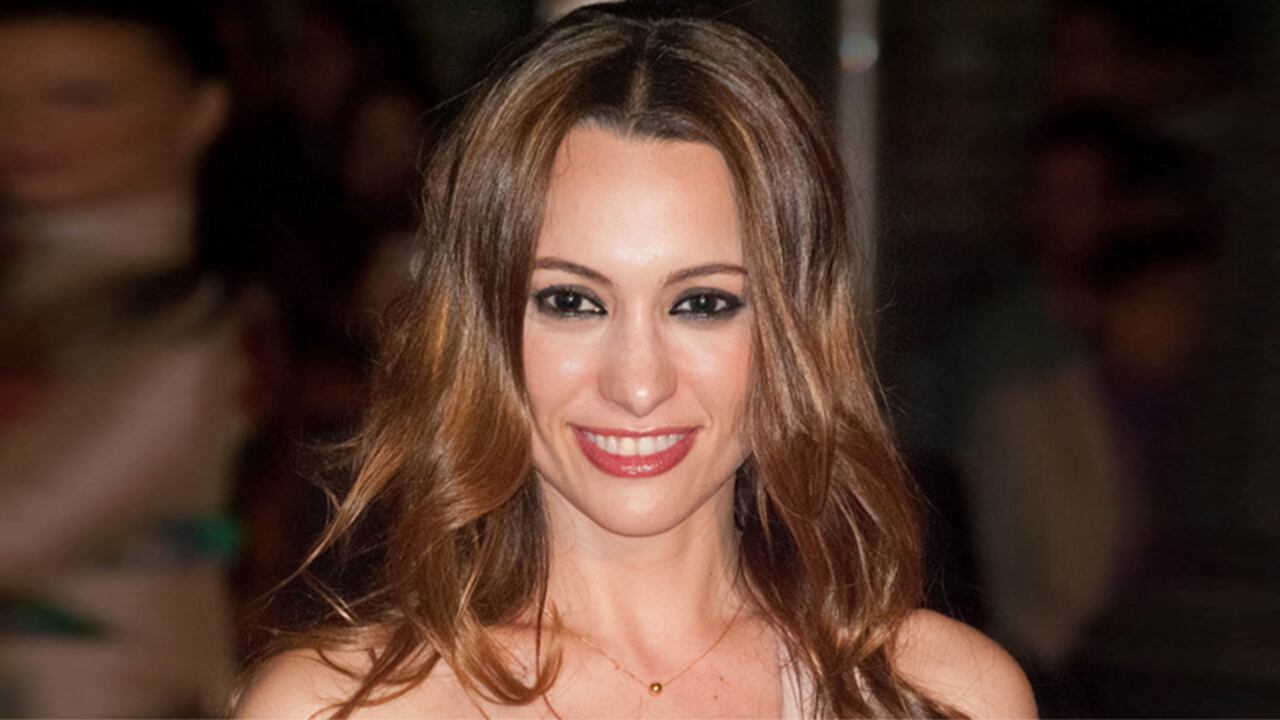 Natalia nació en Argentina, pero vive desde los once años en España.