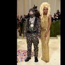 J Balvin, izquierda, y Symone. Foto de Evan Agostini / Invision / AP