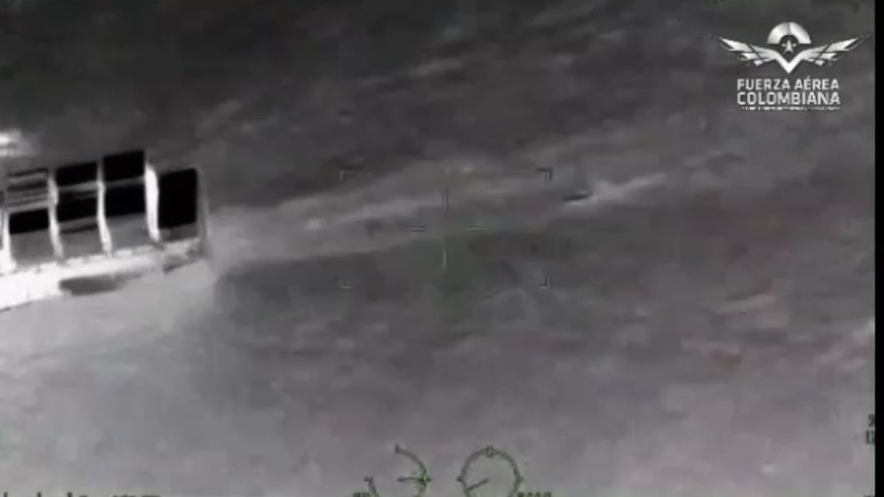 Operativos de la Armada contra el narcotráfico dejan cerca de una tonelada de cocaína decomisada en el caribe y en el pacífico colombiano.