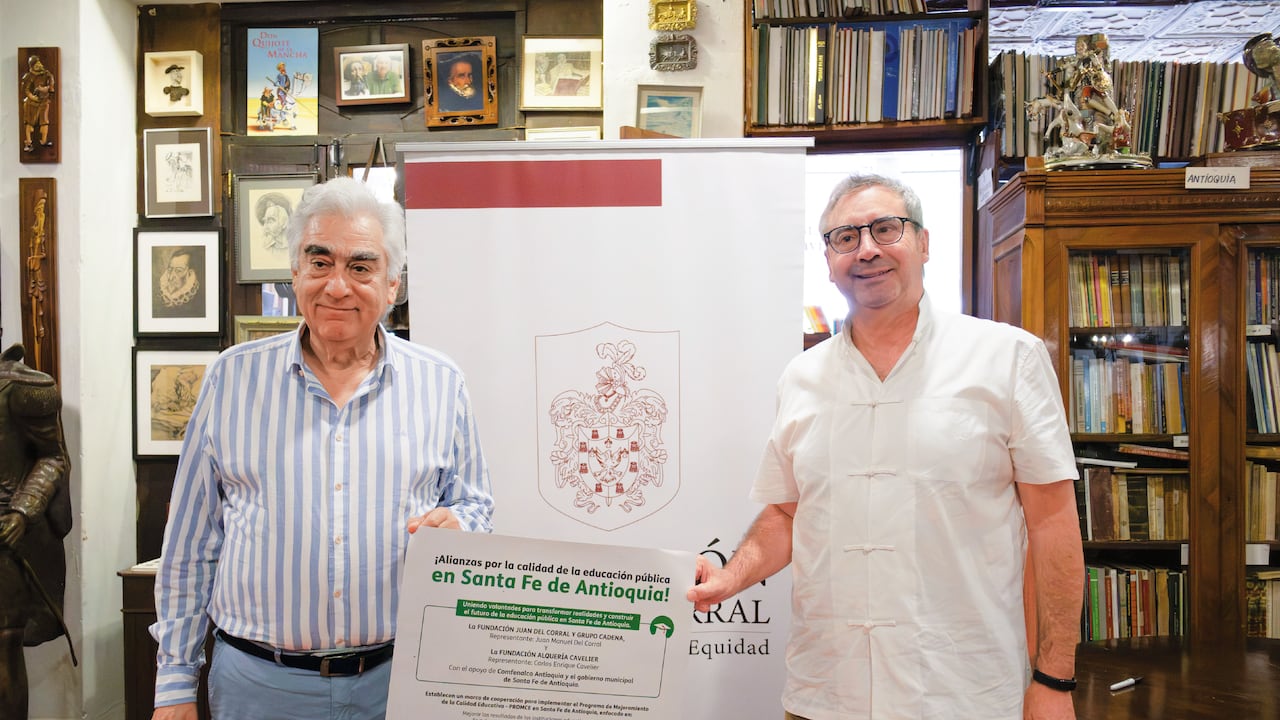 De izquierda a derecha: Juan Manuel del Corral, representante de la fundación Juan del Corral y presidente de Cadena; y Carlos Enrique Cavelier, Coordinador de Sueños y presidente de la Fundación Alquería Cavelier.