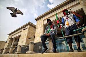 Recorrido de la minga, llegando a la Plaza de Bolívar. Con la presencia de la alcaldesa de Claudia López.