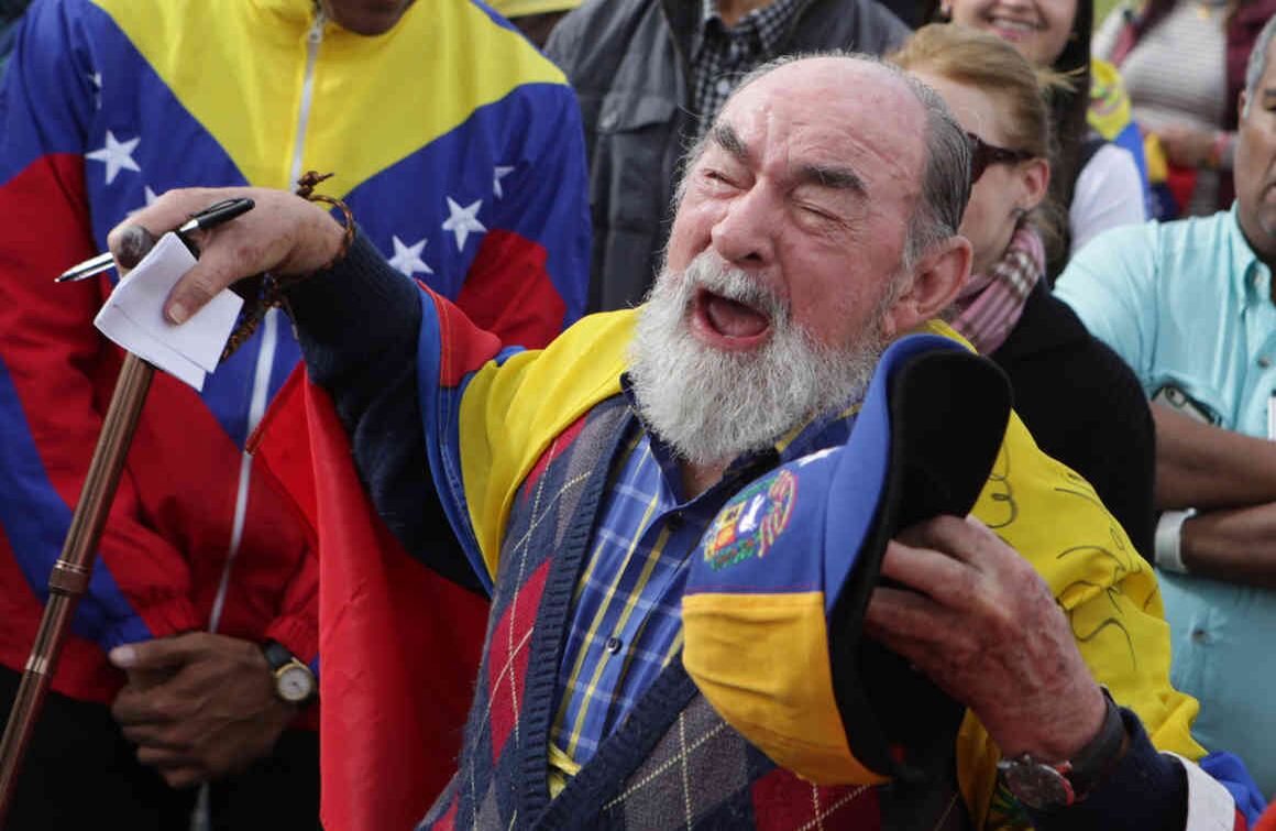 La Constitución con la que se juramentó Hugo Chávez el 2 febrero de 1999 fue la más longeva de Venezuela, también fue la Constitución bajo la cual más presidentes gobernaron. Foto: Juan Carlos Sierra/ SEMANA