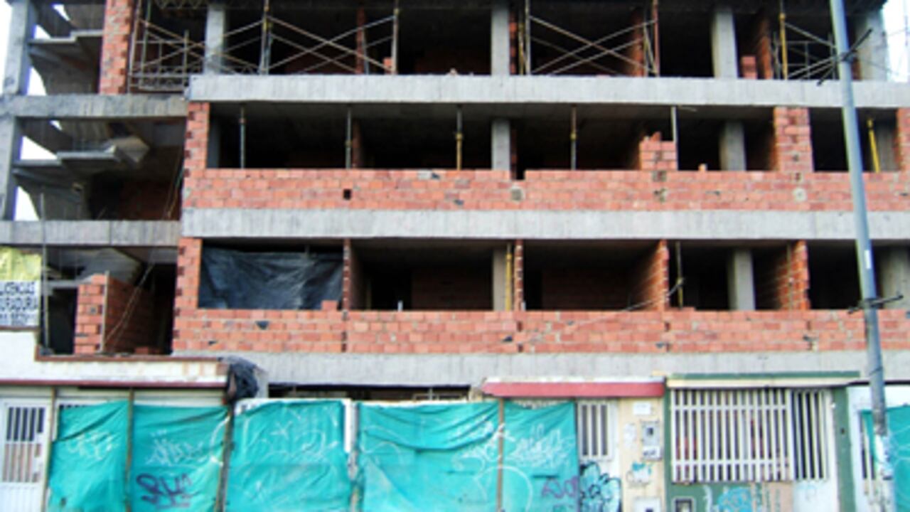 La construcción de edificios que prestan el servicio por horas es una preocupación para los habitantes de las zonas residenciales.