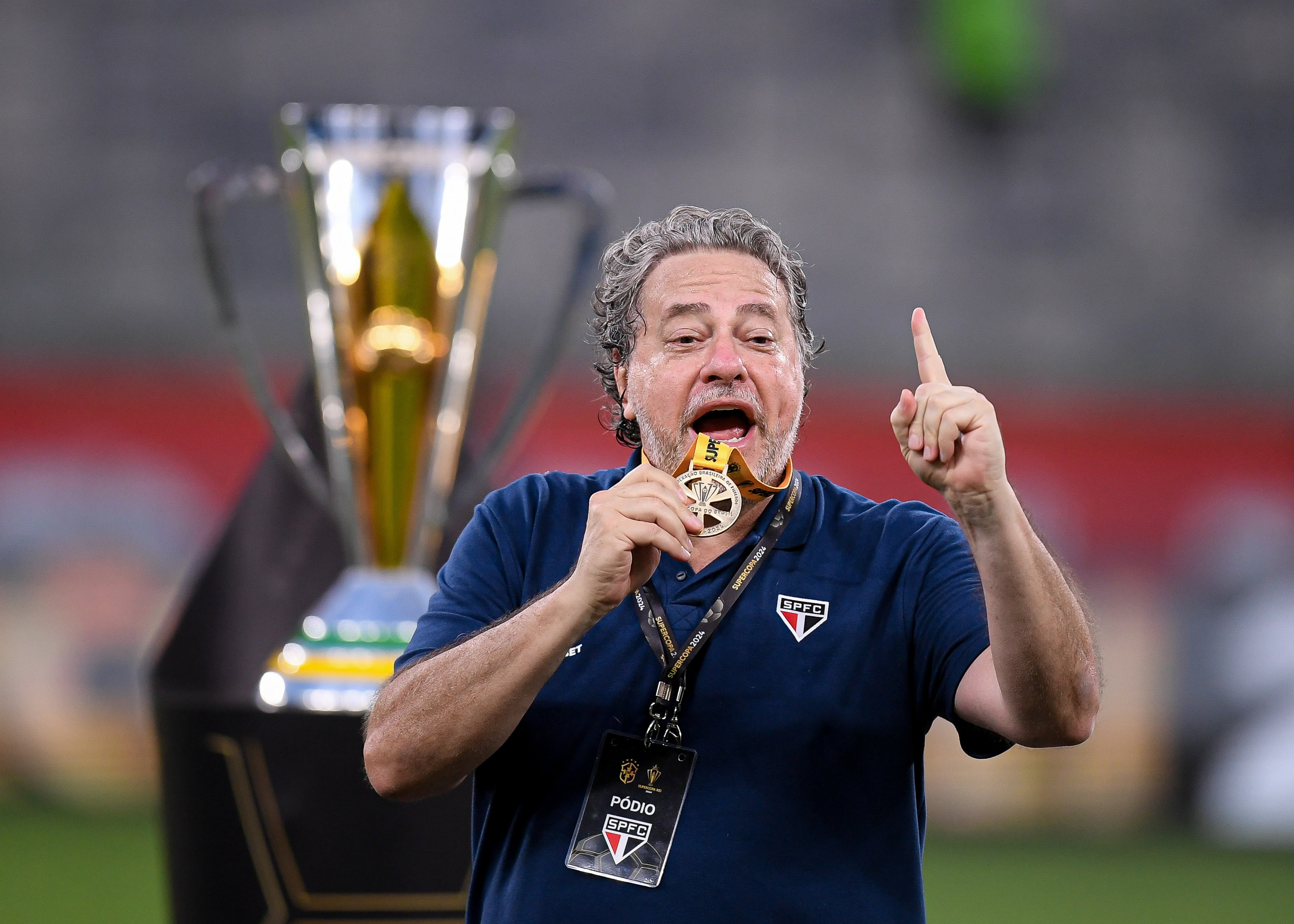 BELO HORIZONTE, BRAZIL - FEBRUARY 4: President Julio Casares of São Paulo during Supercopa do Brasil match between Palmeiras and São Paulo at Mineirão Stadium on February 4, 2024 in Belo Horizonte, Brazil. (Photo by Gledston Tavares/Eurasia Sport Images/Getty Images)