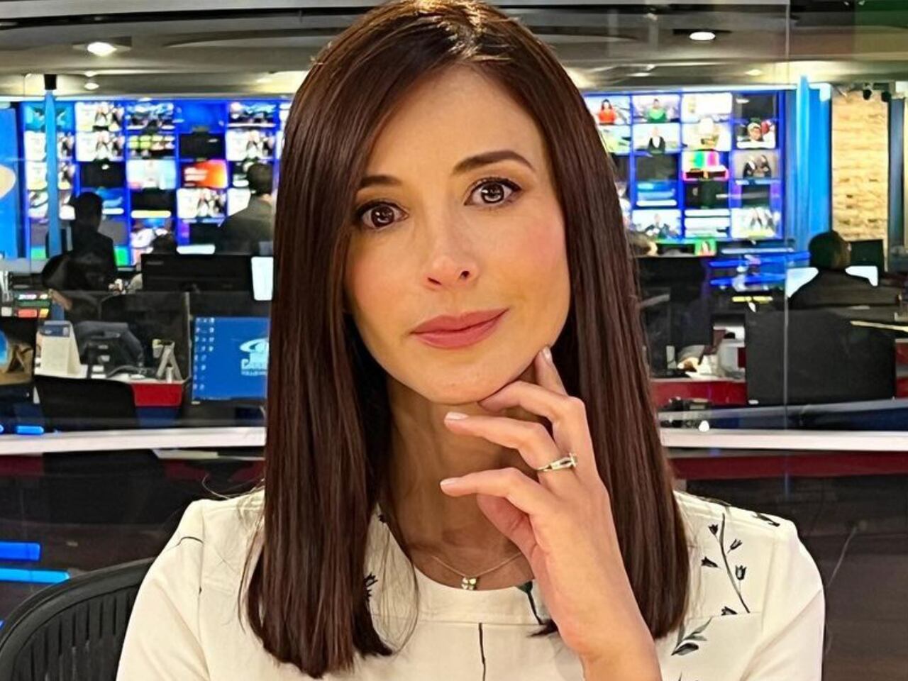 Alejandra Giraldo, presentadora de Caracol, pidió ayuda por duro momento familiar que atraviesa: “Agradezco una oración” - Semana