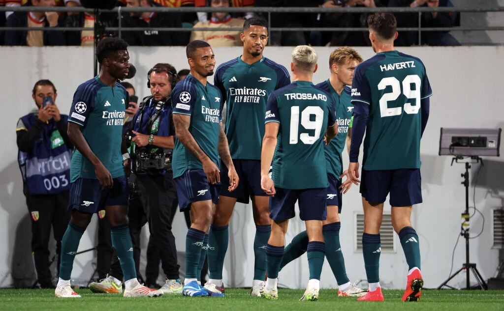 Arsenal visitó al Lens y se llevó una dura caída