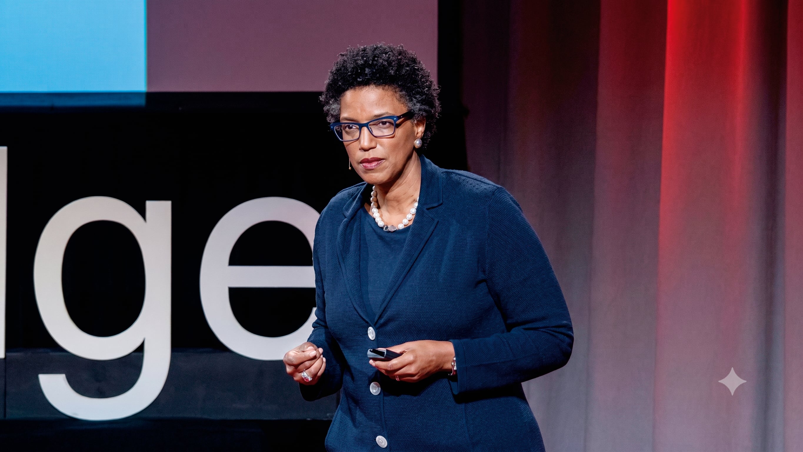 Linda Hill, coautora de estudios sobre liderazgo colectivo e innovación.