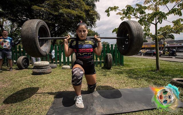 Ella es la novia de Sensei