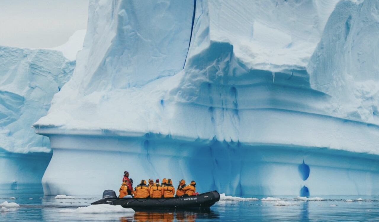 En la Antártida, los glaciares son enormes y su descongelamiento prematuro traería una catástrofe mundial