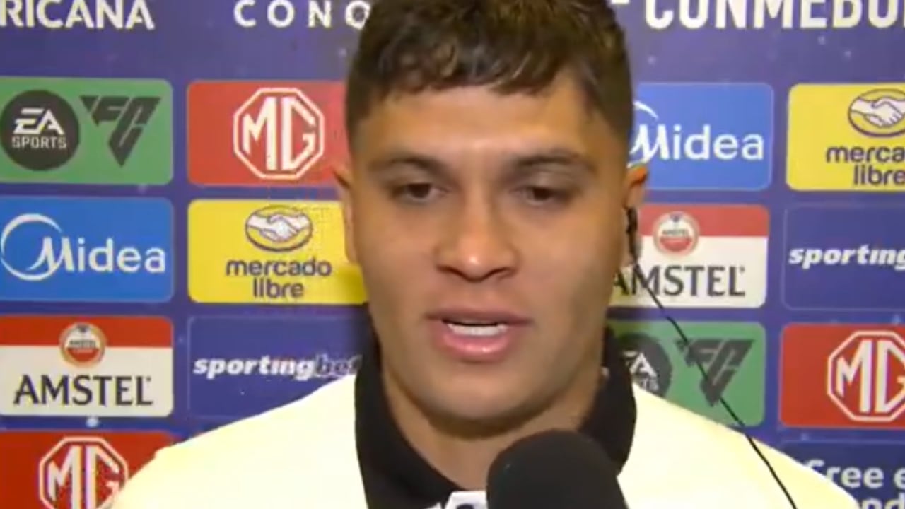 Juan Fernando Quintero, hablando con la prensa argentina antes del partido Huracán vs. América