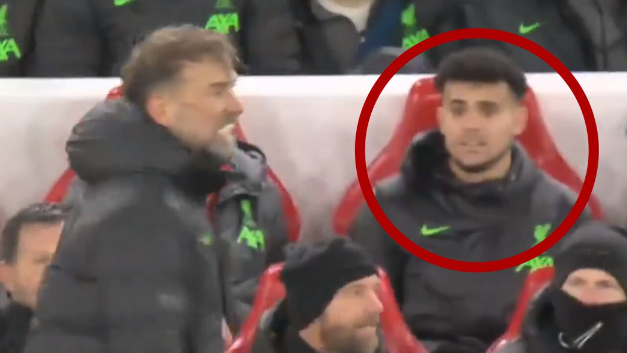 Luis Díaz no pudo contener la risa al ver a Klopp desencajado
