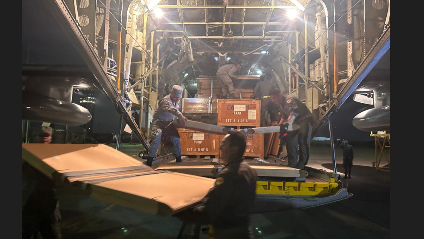 Fuerza Aérea del Perú envió 220 contenedores tipo A22
Foto: Fuerzas Militares