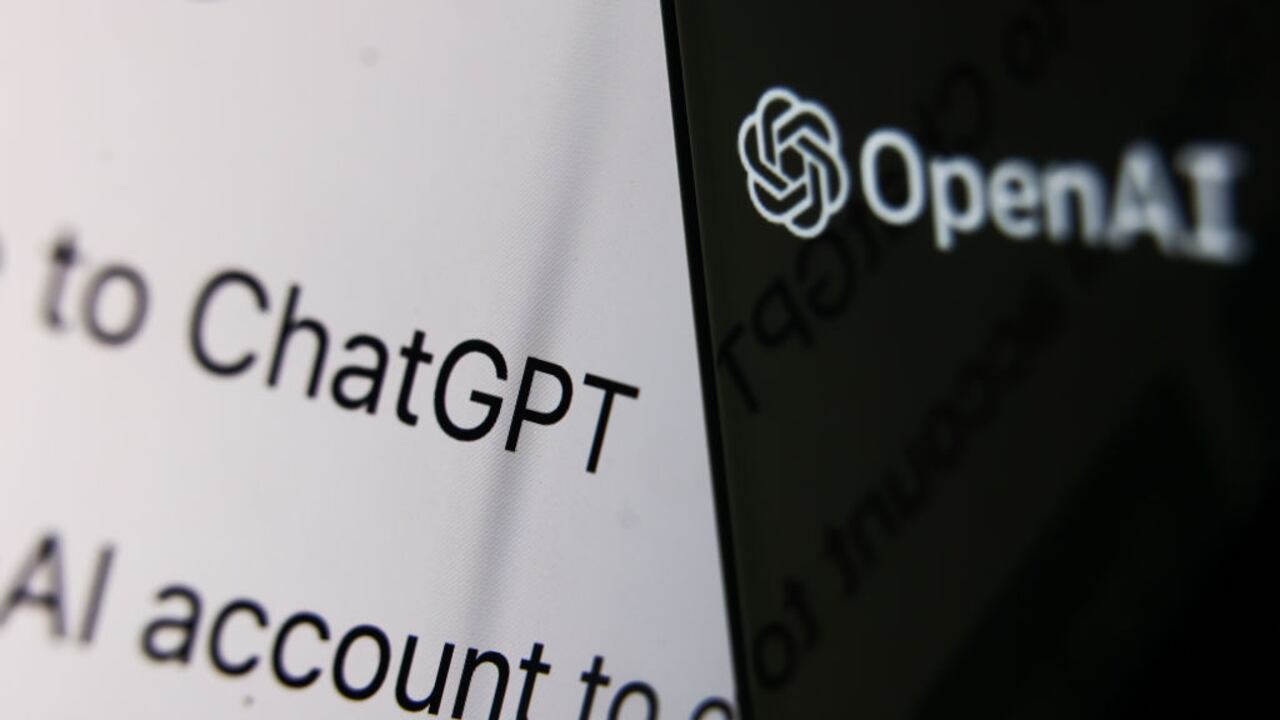 ChatGPT es un chatbot desarrollado por OpenAI.