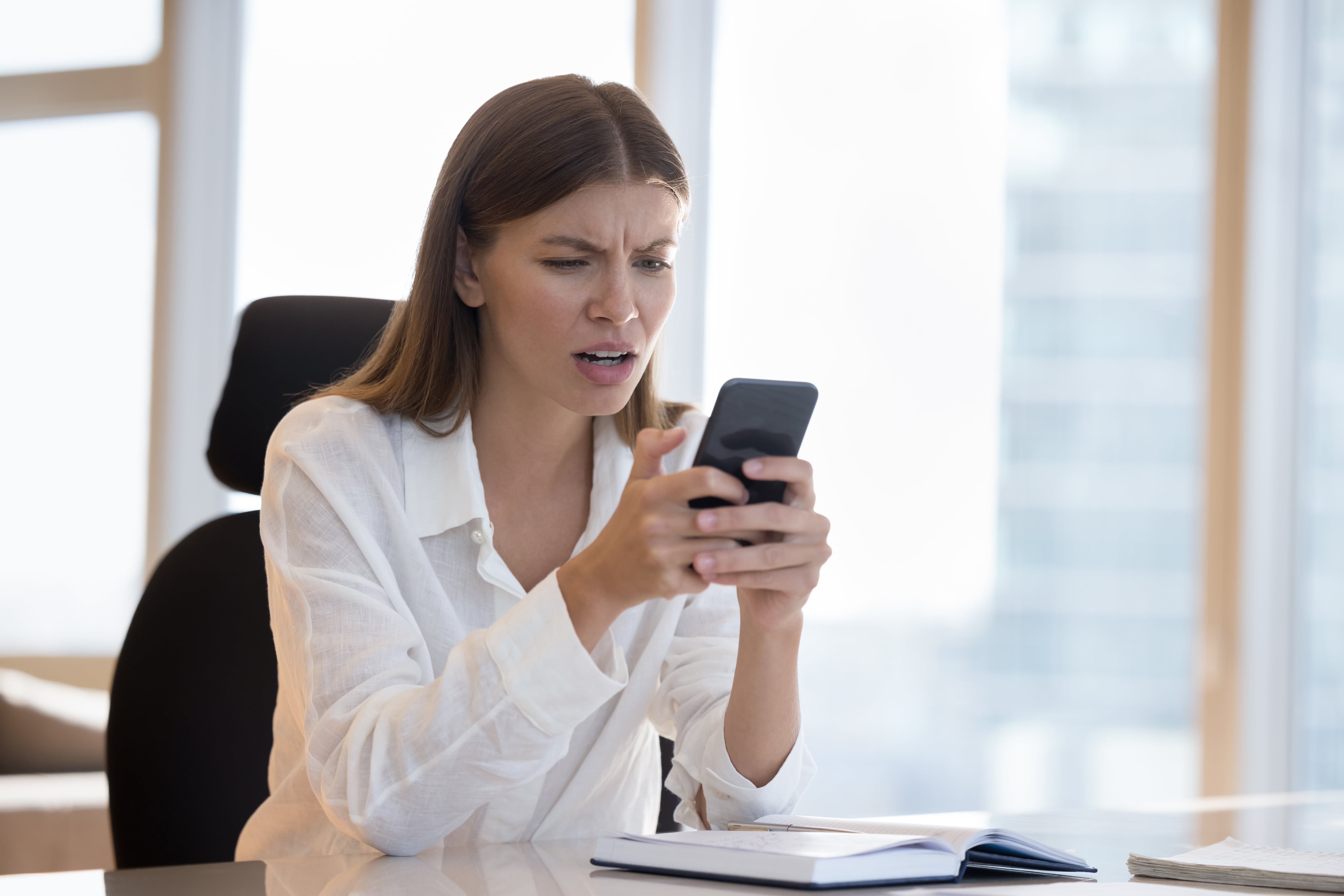 Las aplicaciones del celular pueden estar siendo espiadas sin que el usuario se percate.