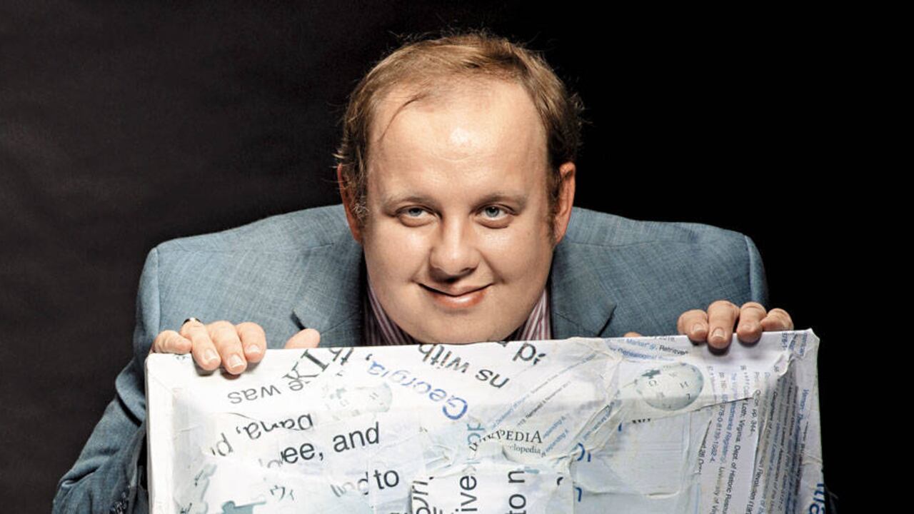 Pruitt usa el sobrenombre de Ser Amantio di Nicolao. Lleva tanta ventaja en Wikipedia que la segunda persona que más edita va 900.000 artículos por debajo.