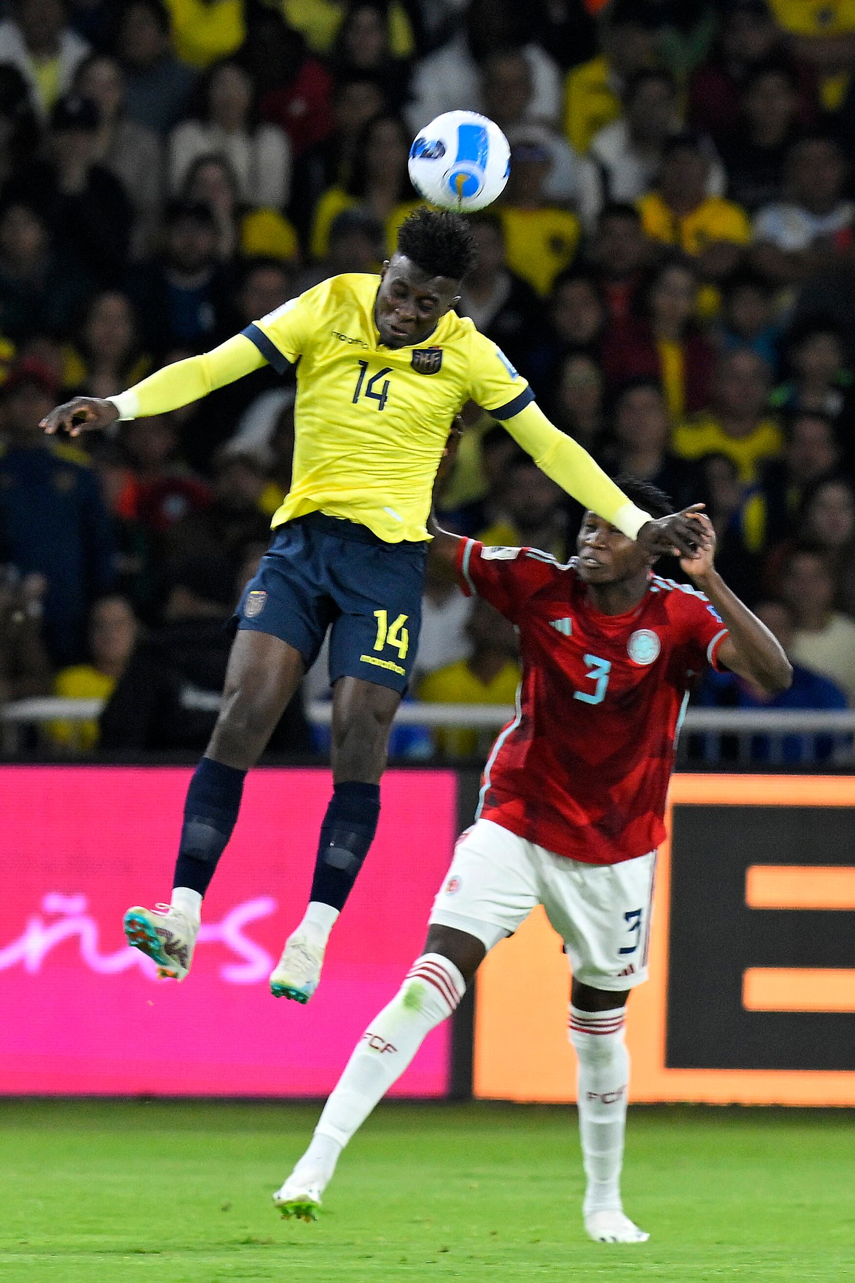 Yerson Mosquera fue titular ante Ecuador.