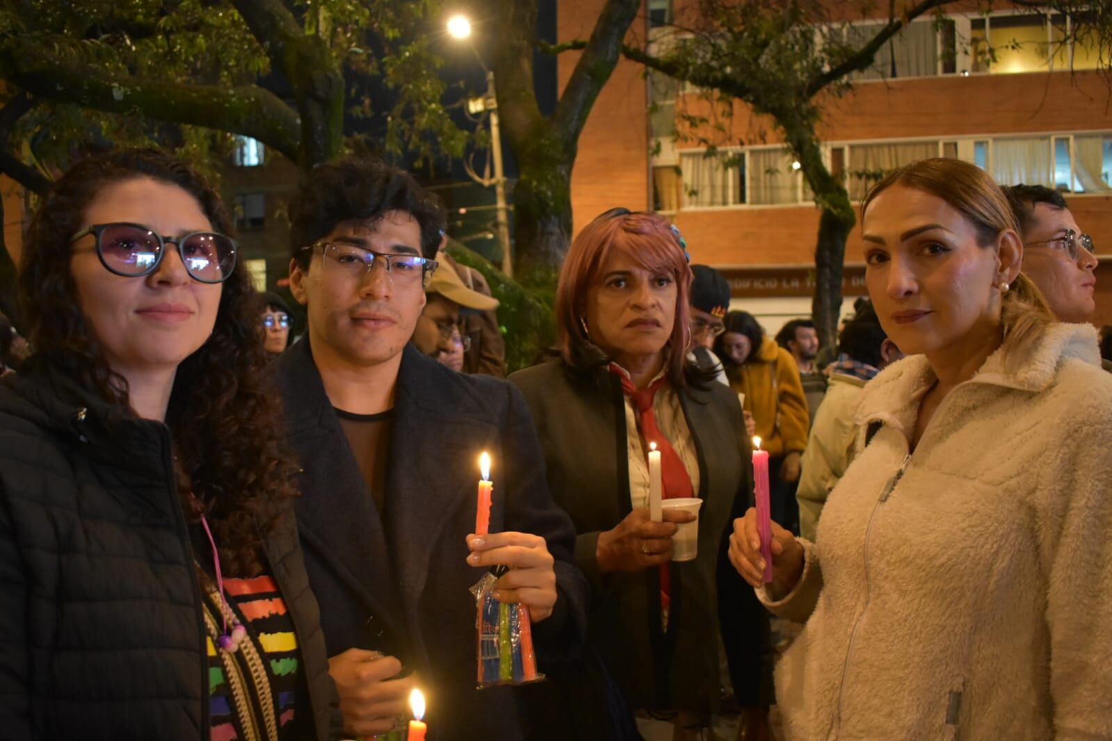 La velatón se convirtió en un símbolo de resistencia y lucha por los derechos de las personas trans.