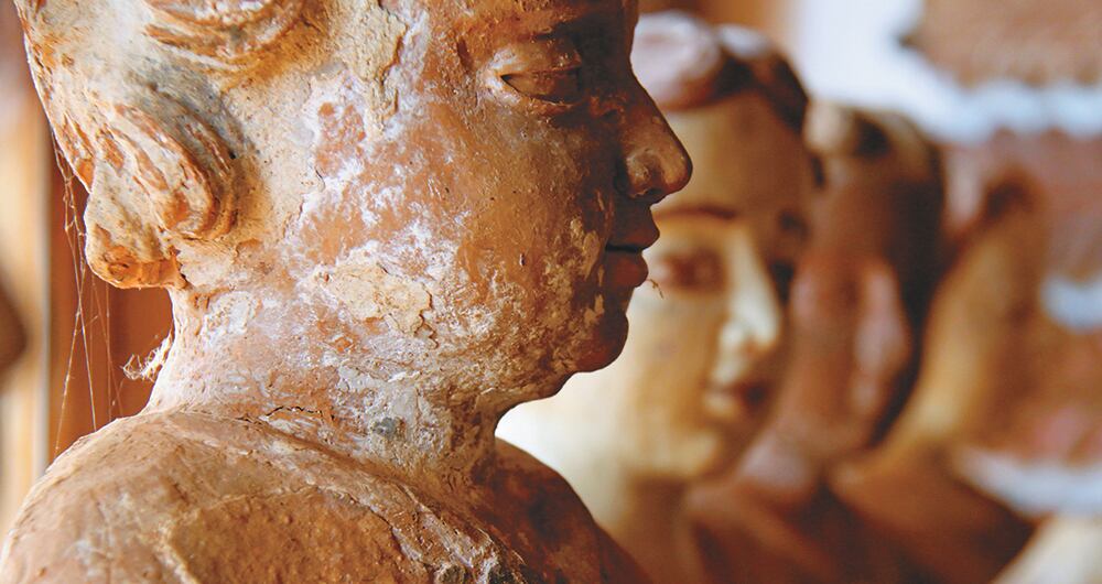 La restauración ha incluido, además de los altares, figuras religiosas en distintos materiales