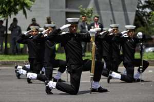 Desfile Militar 20 de julio de 2022 en la Avenida Boyaca, con la presencia del Presidente Ivan Duque