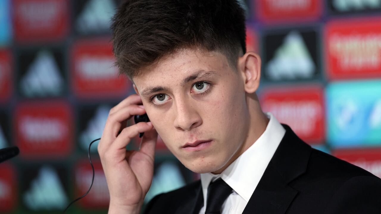 Real Madrid presentó al turco Arda Güler.