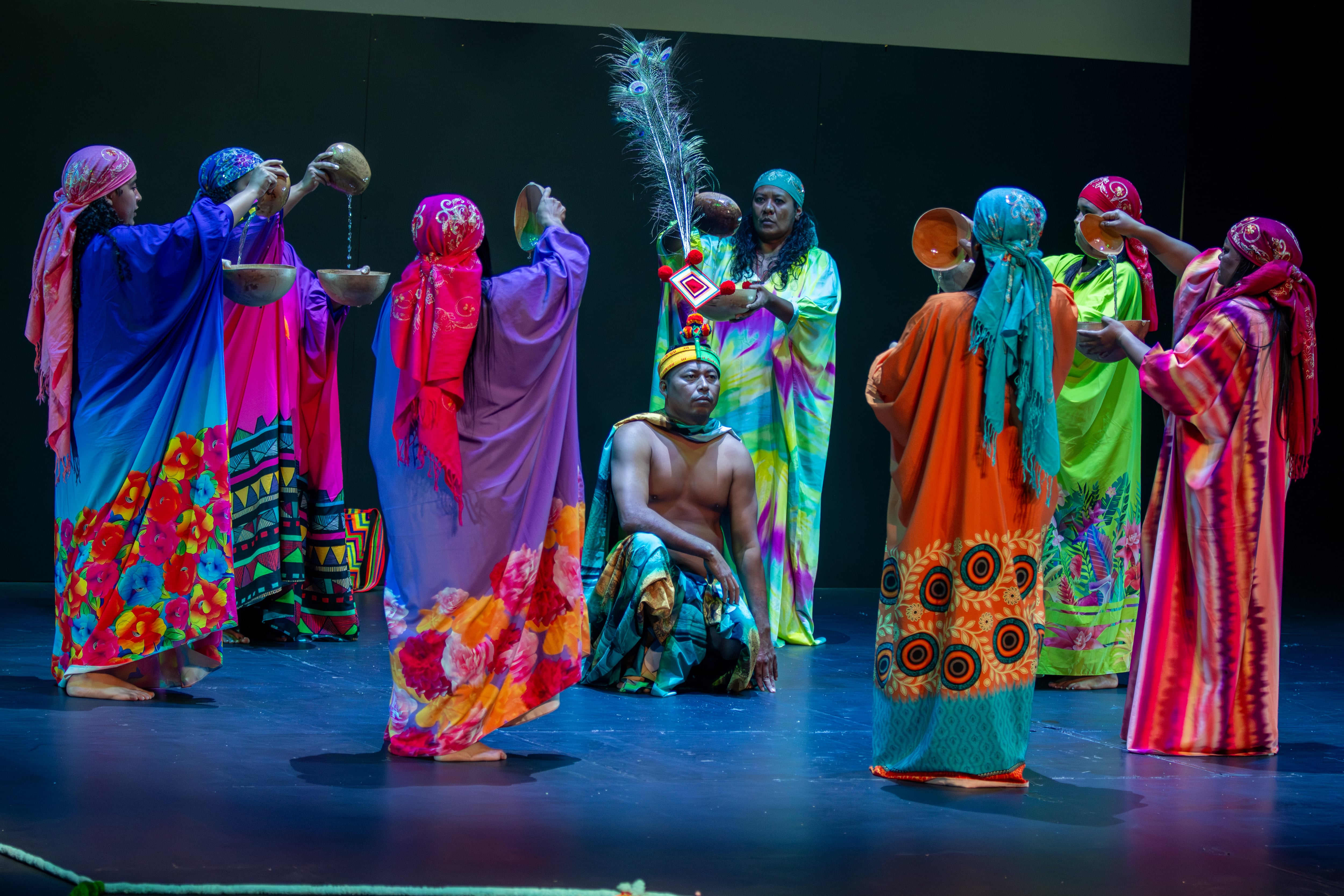 "Nos gustaría que todas las personas que asistan se puedan llevar un gran mensaje a través de la música, el arte, el tejido, la danza y toda la riqueza cultural que tiene Colombia", dice Arley Pastas, asesor escogido por la minga.