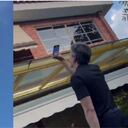 Helicóptero sobrevolando la ciudad de Medellín.