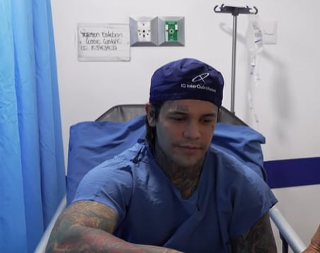 Yeferson Cossio se realizó un alargamiento de piernas y ha generado todo tipo de comentarios en redes.