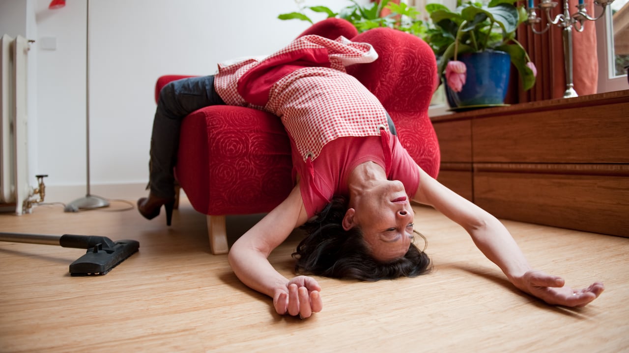 La pereza puede manifestarse como la dificultad para levantarse de la cama. Imagen de referencia.