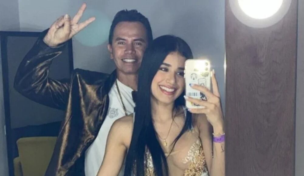 La pareja enfrentó las críticas en redes sociales por este amor.