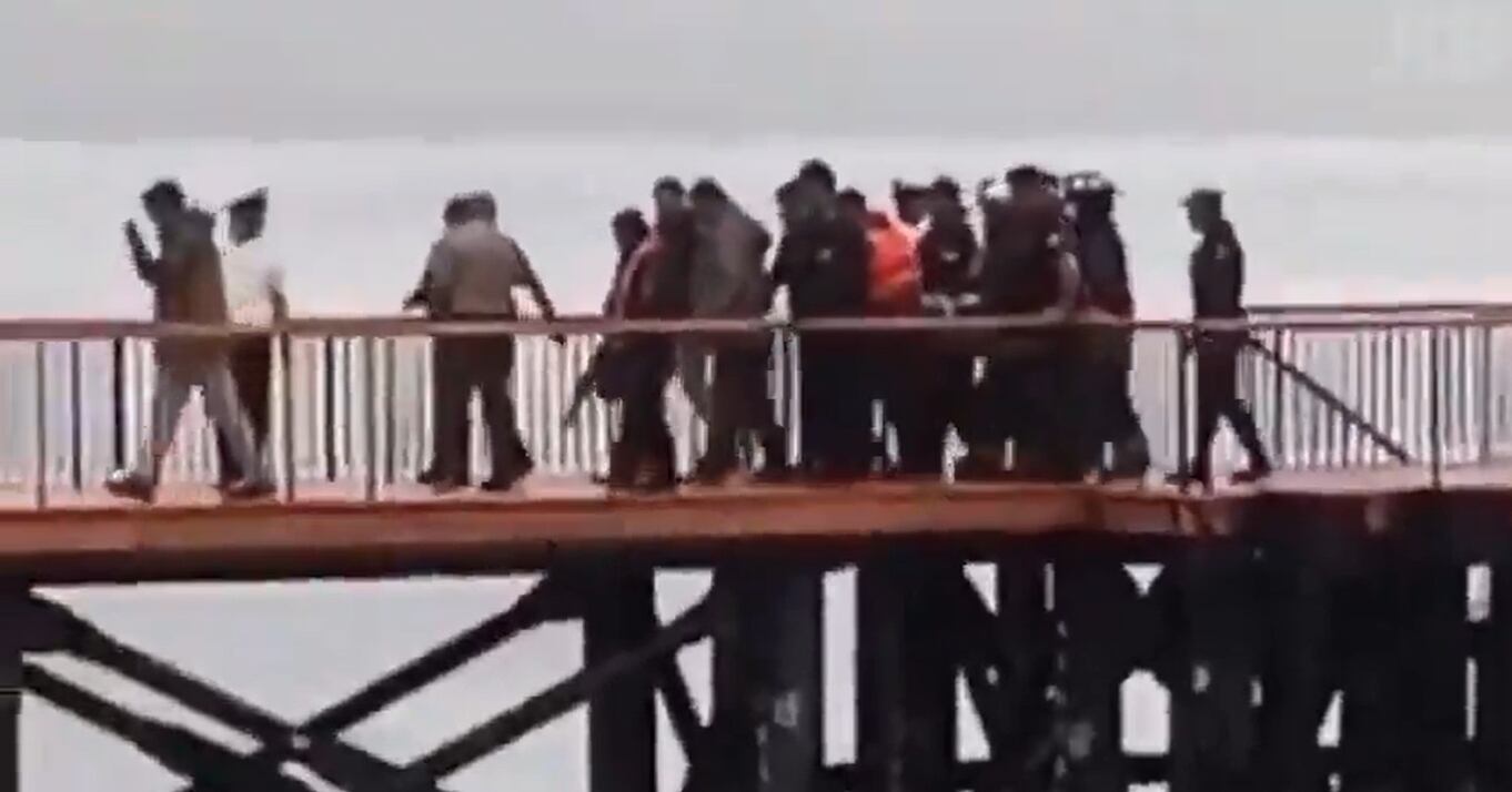 Las autoridades adelantaron las labores de rescate del cuerpo del expresidente.