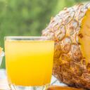 La piña es rica en vitamina C.