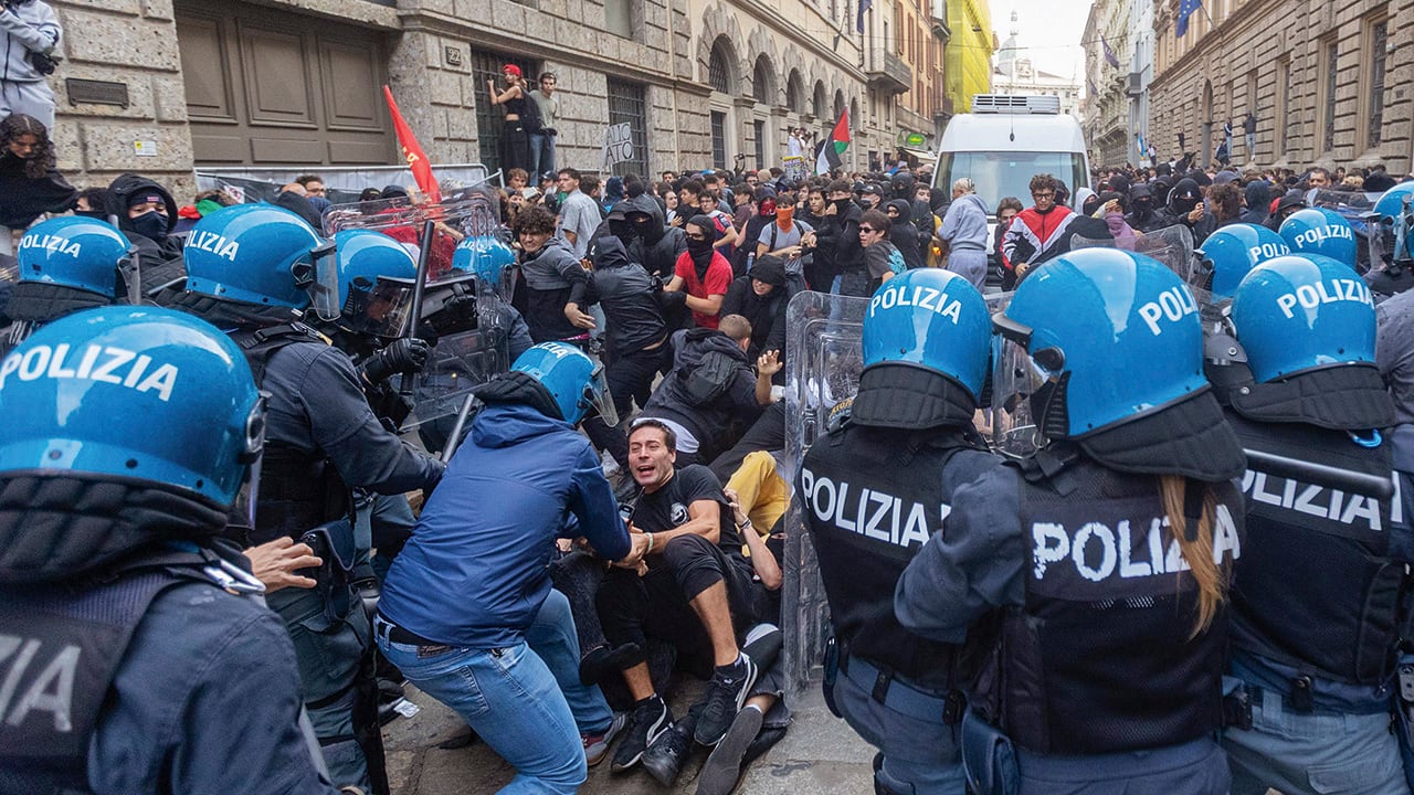 Protestas en Milán, Italia.
