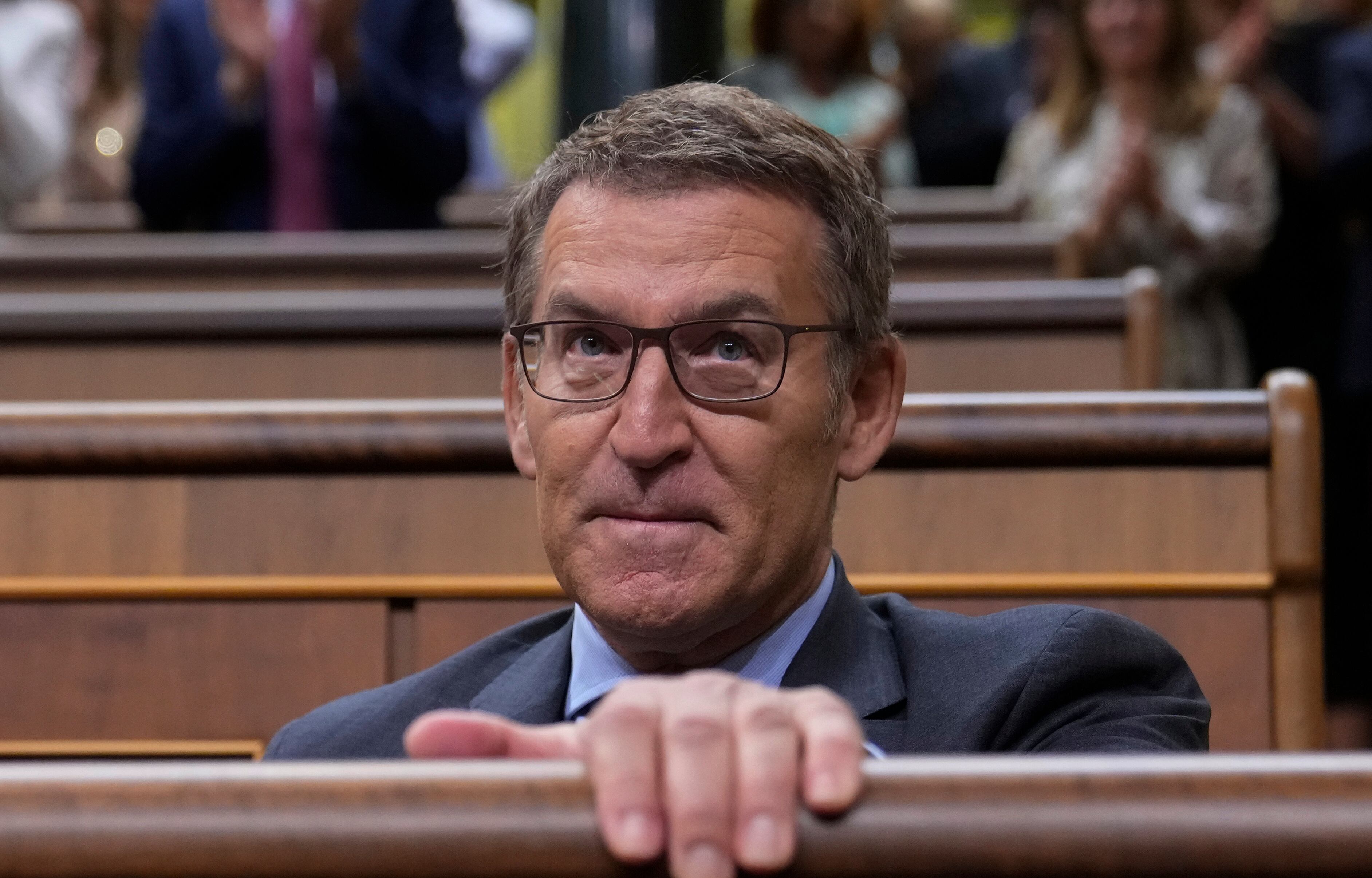 Alberto Núñez Feijóo asiste a una sesión de investidura en el Congreso de los Diputados, Madrid, España, miércoles 27 de setiembre de 2023. (AP Foto/Paul White)