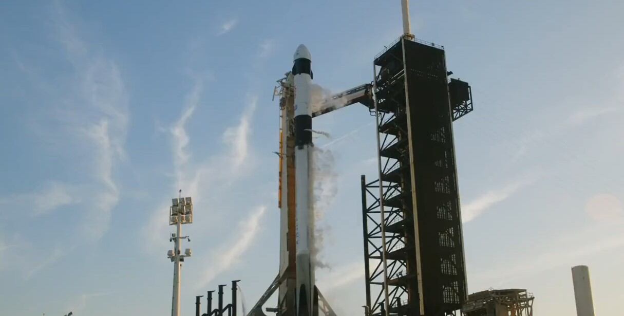 SpaceX lanzó cohete para rescatar astronautas varados en la EEI