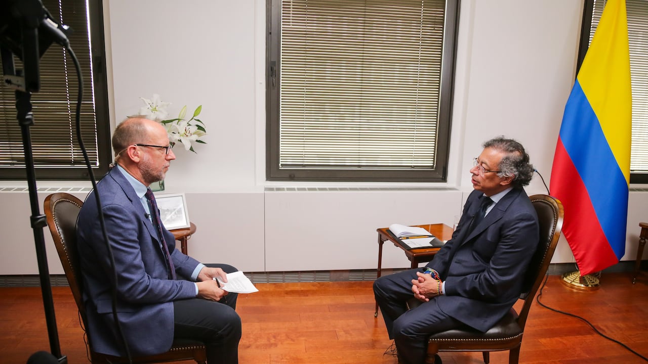 El presidente, Gustavo Petro, concediendo en Nueva York, Estados Unidos, una entrevista a la BBC, el 25 de septiembre de 2025.