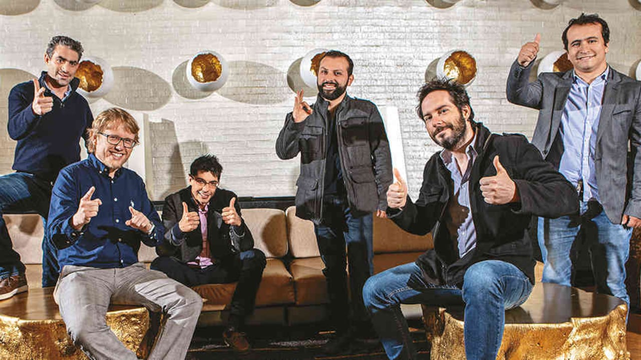 De izquierda a derecha: Steven Brandwayn, fundador de Packen; Juan Alejandro Piraquive, cofundador de DataCRM; José Vicente Mogollón, cofundador de Nidoo; Santiago Vélez Duque, cofundador de Mobijob; Mateo Folador, fundador de Call Man y Felipe Campos, fundador de Tarefa. Locación: BOG Hotel