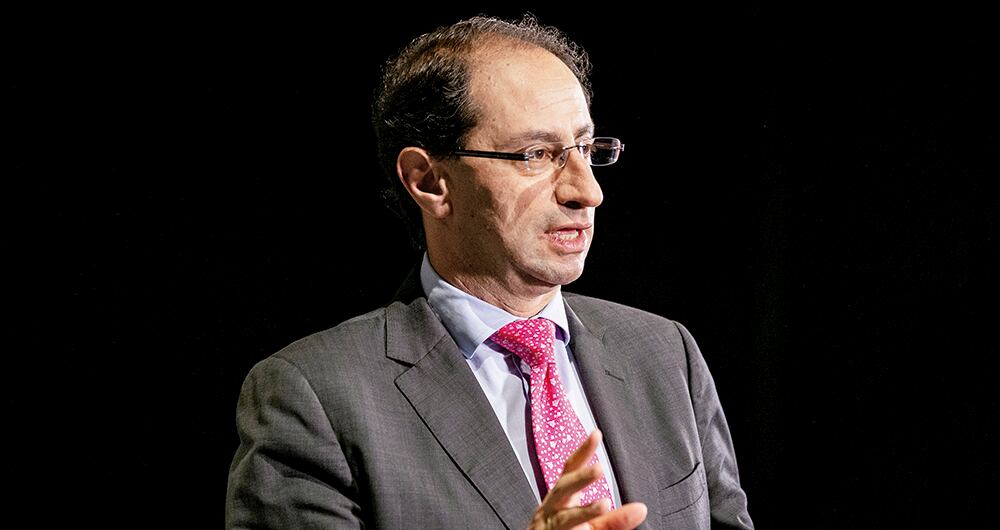   El ministro José Manuel Restrepo destaca que organismos internacionales, como el Banco Mundial o la Ocde, ven en Colombia una de las economías que más crecerá en 2022.