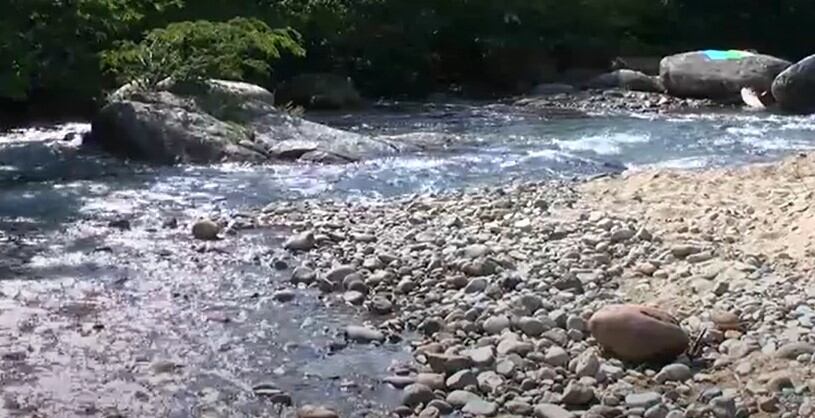 A casi 3 horas de Medellín; así es el pueblo antioqueño conocido como “embrujo de aguas cristalinas”, un paraíso imperdible